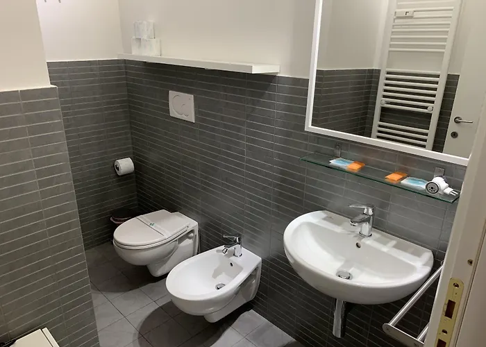 Tiburtina Suites,