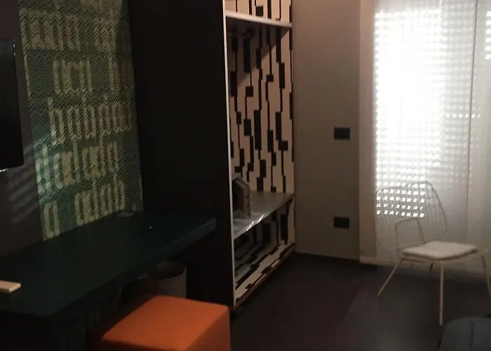 Tiburtina Suites, 3*