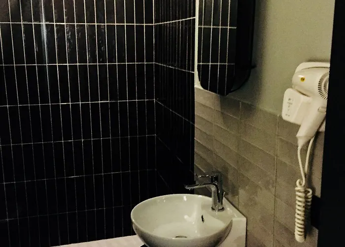 Tiburtina Suites,