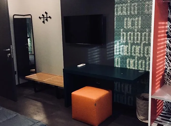 Tiburtina Suites, Pensjonat 3*
